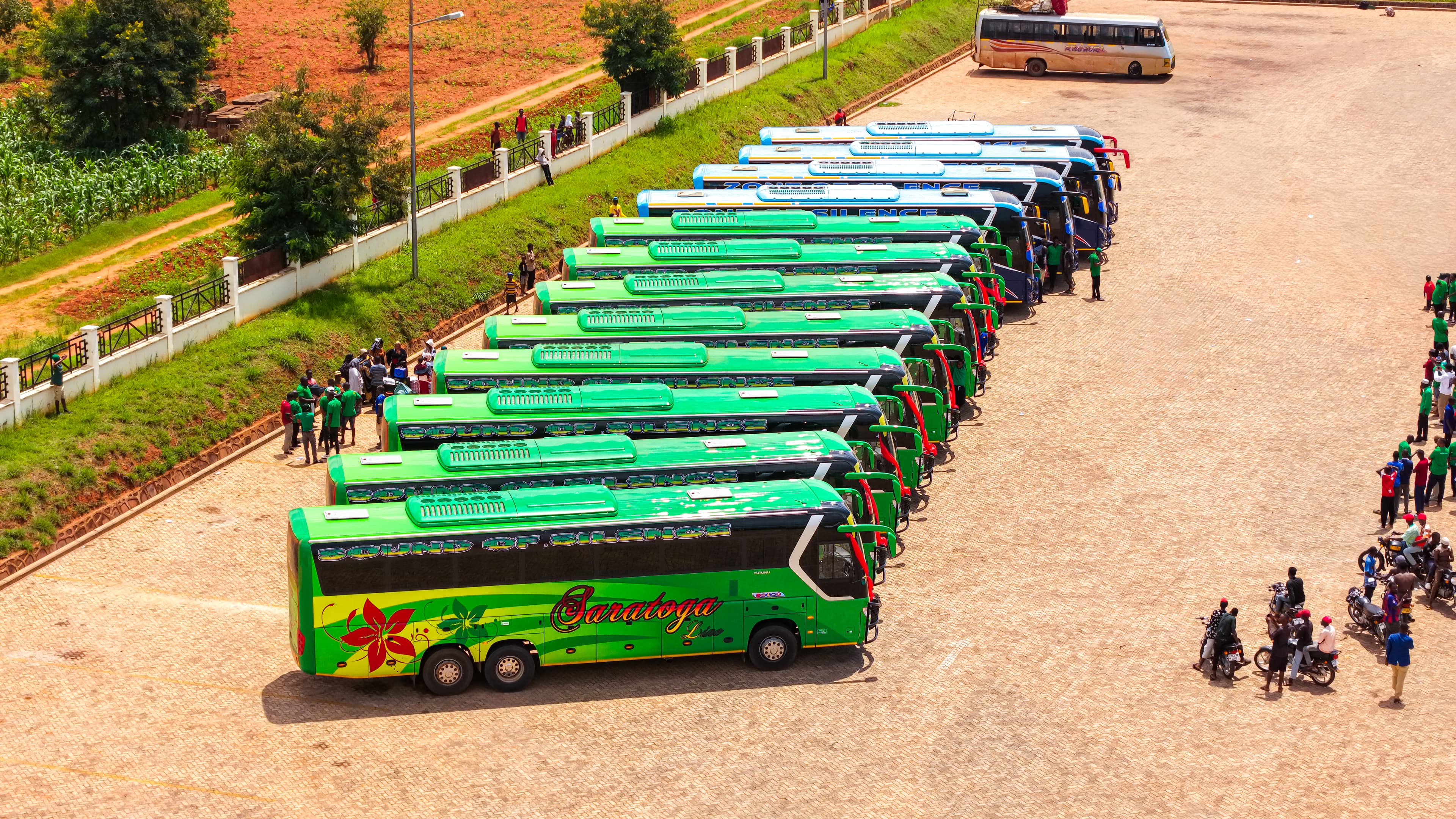 Basi la bluu la Saratoga barabara